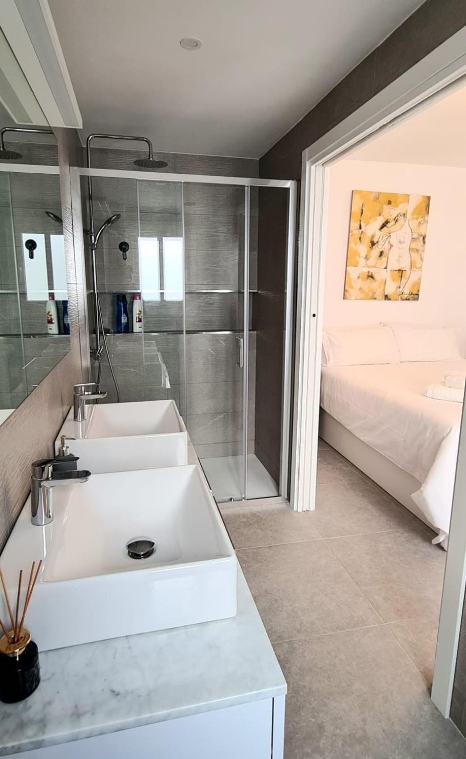 Penthouse 2 Min From The Apartament *